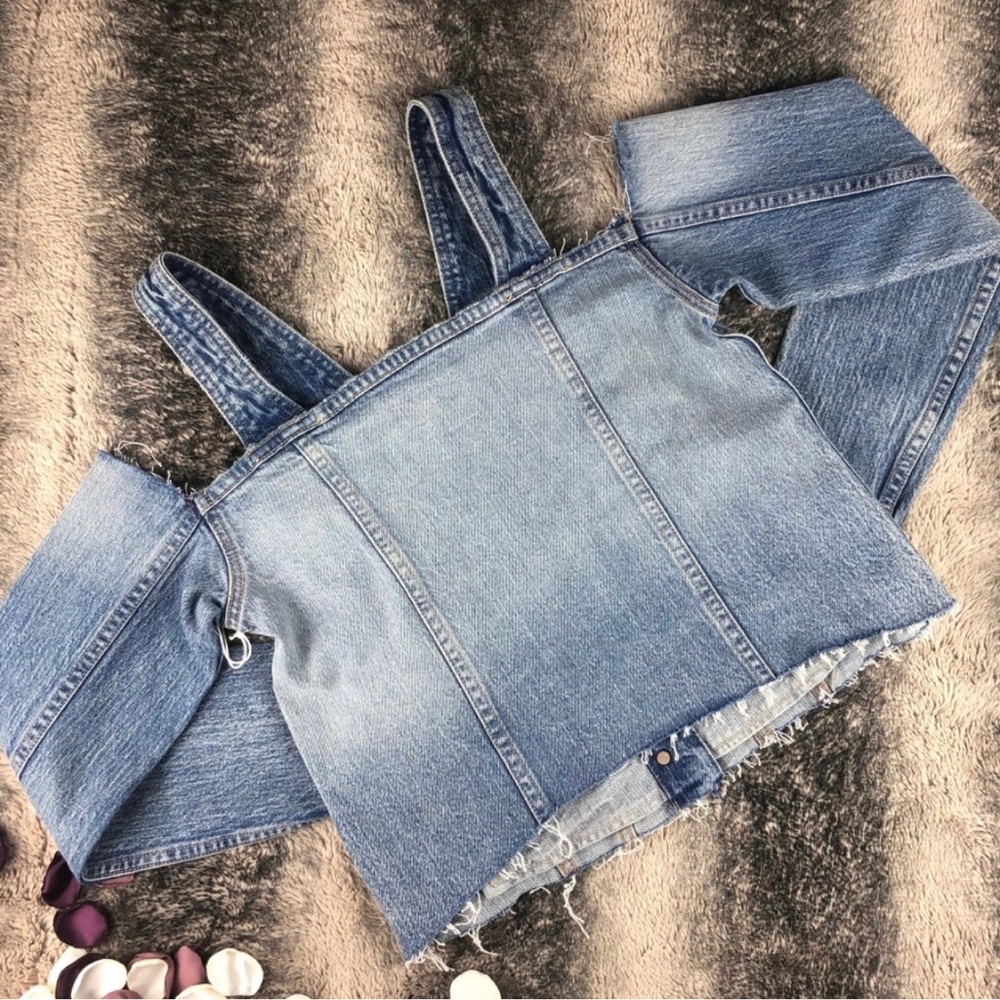 Joe’s Jeans The Cold Shoulder Jean Jacket - Picture 2 of 7